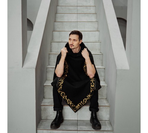 Пончо с молниями кейп шерсть Hugo Boss с каллиграфией "Асмодей" Пончо с молниями кейп шерсть Hugo Boss с каллиграфией "Асмодей"