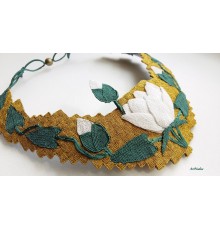 Колье Кувшинка